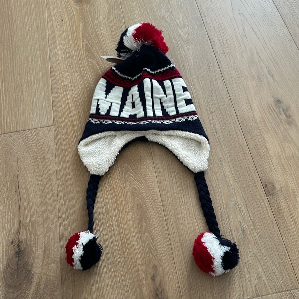 Maine winter hat, brand new with tags, red white and blue, Pom Pom hat.